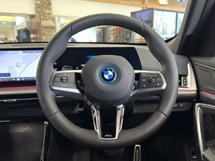  BMW iX1 eDrive20 M Sport
