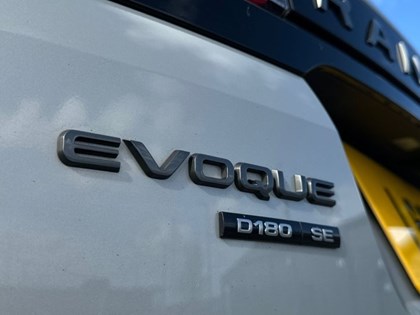 2019 (19) LAND ROVER RANGE ROVER EVOQUE 2.0 D180 R-Dynamic SE 5dr Auto
