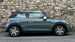 2023 (23) MINI HATCHBACK 135kW Cooper S Multitone Edition 33kWh 3dr  3083199