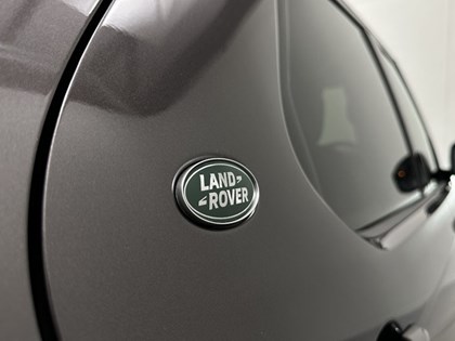 2023 (73) LAND ROVER DISCOVERY 3.0 D300 Metropolitan Edition 5dr Auto